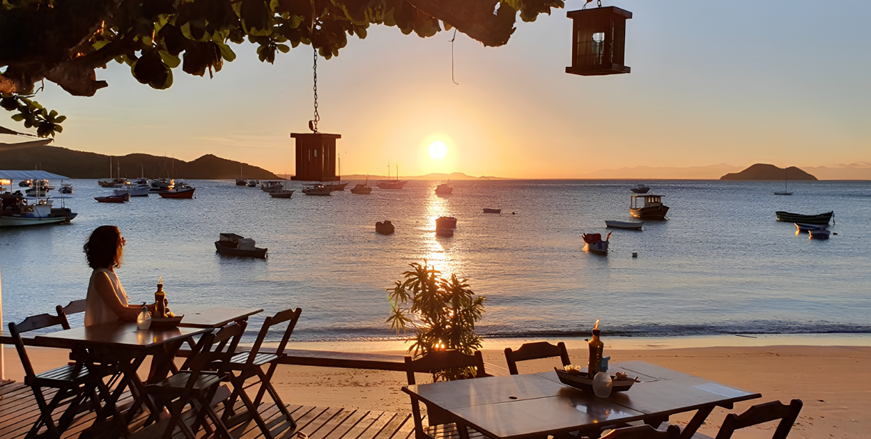Restaurante à beira-mar em Búzios